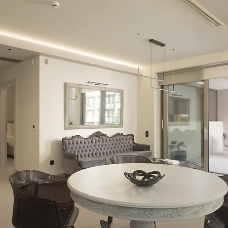 Apartment Leste Urban Living, A Stylish For 2, Centraly Located, With Private Parking! *