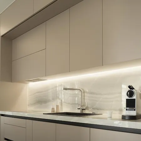 Leste Urban Living, A Stylish For 2, Centraly Located, With Private Parking! *