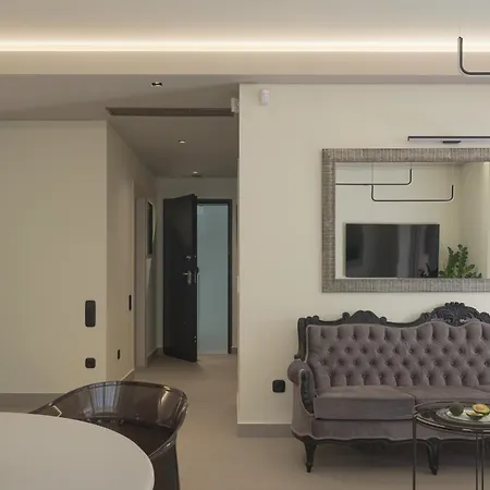 Apartment Leste Urban Living, A Stylish For 2, Centraly Located, With Private Parking! *